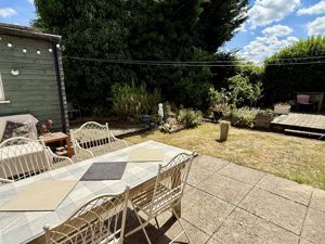 Photo 19- click for photo gallery